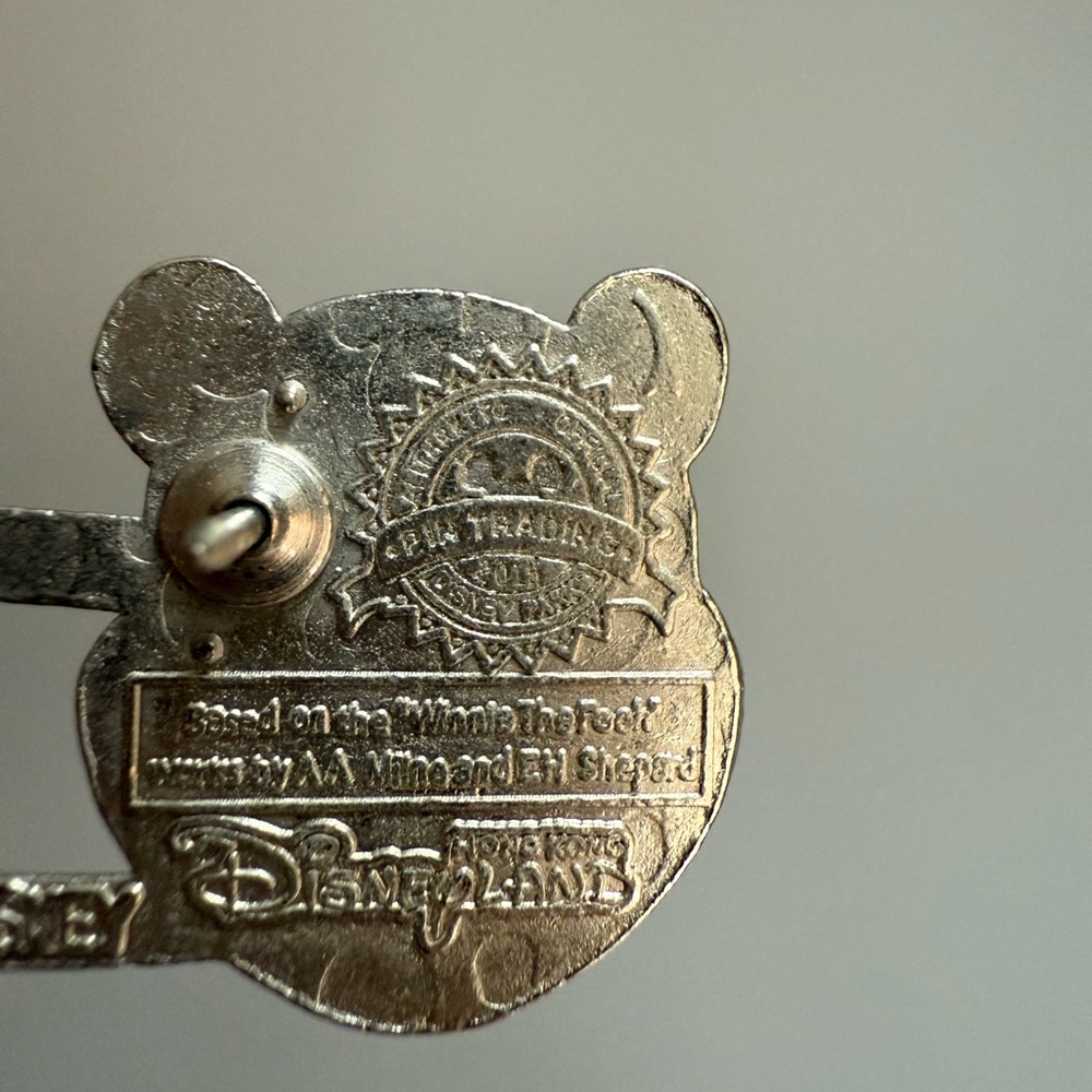 Pooh Safety Pin Character Collection Individual - Picture 3 of 6